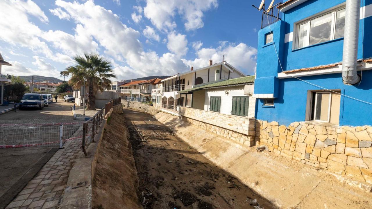 Yeni Foça’da taşkın kabusu bitti