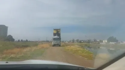 Hem kaçak moloz döktü, hem ehliyetsiz, hem de polise direndi