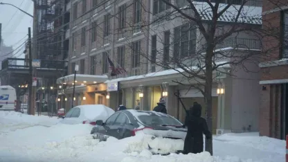 ABD’de kar fırtınası kabusu sürüyor: En az 13 bin uçuş iptal edildi, 953 bin kişi elektriksiz kaldı