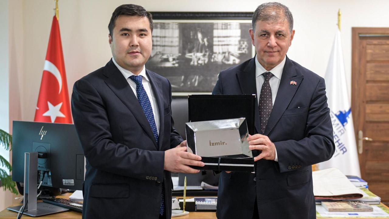 Başkan Tugay Kırgız Başkonsolos Toktobekoviç’i ağırladı