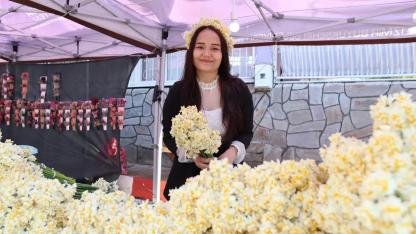 Bayındır’da Festival Heyecanı Başlıyor: Turan Mahallesi Nergis Kokularıyla Şenlenecek