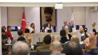 Çeşme Belediye Meclisinden Gülşah Durbay’a oy birliğiyle vefa