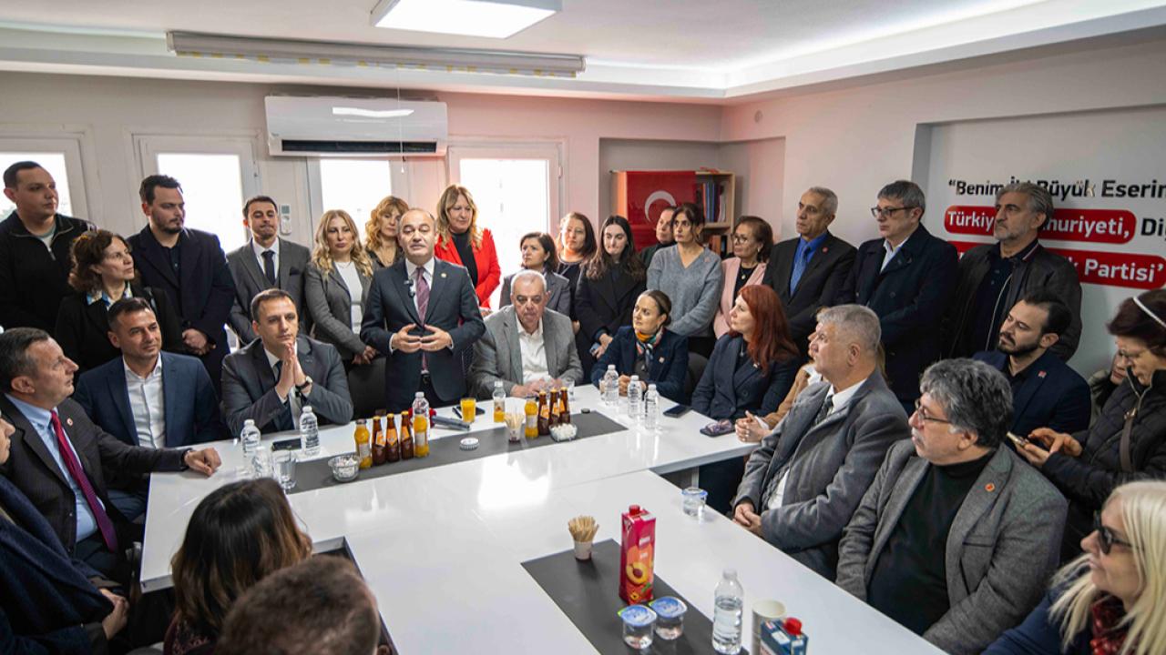 CHP Genel Başkan Yardımcısı Karabat’tan Bornova’ya tam not: “Ekonomik krize karşı çözüm CHP’li belediyelerin sosyal projeleridir”