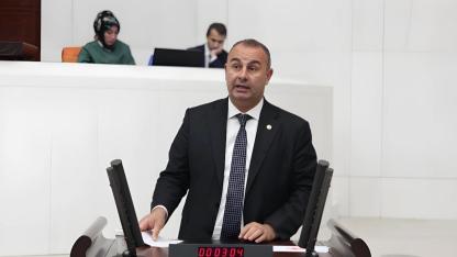 Ednan Arslan, “Eğer İzmir halkına hizmet etmek istiyorlarsa kredi ve projelerimizi onaylasınlar”