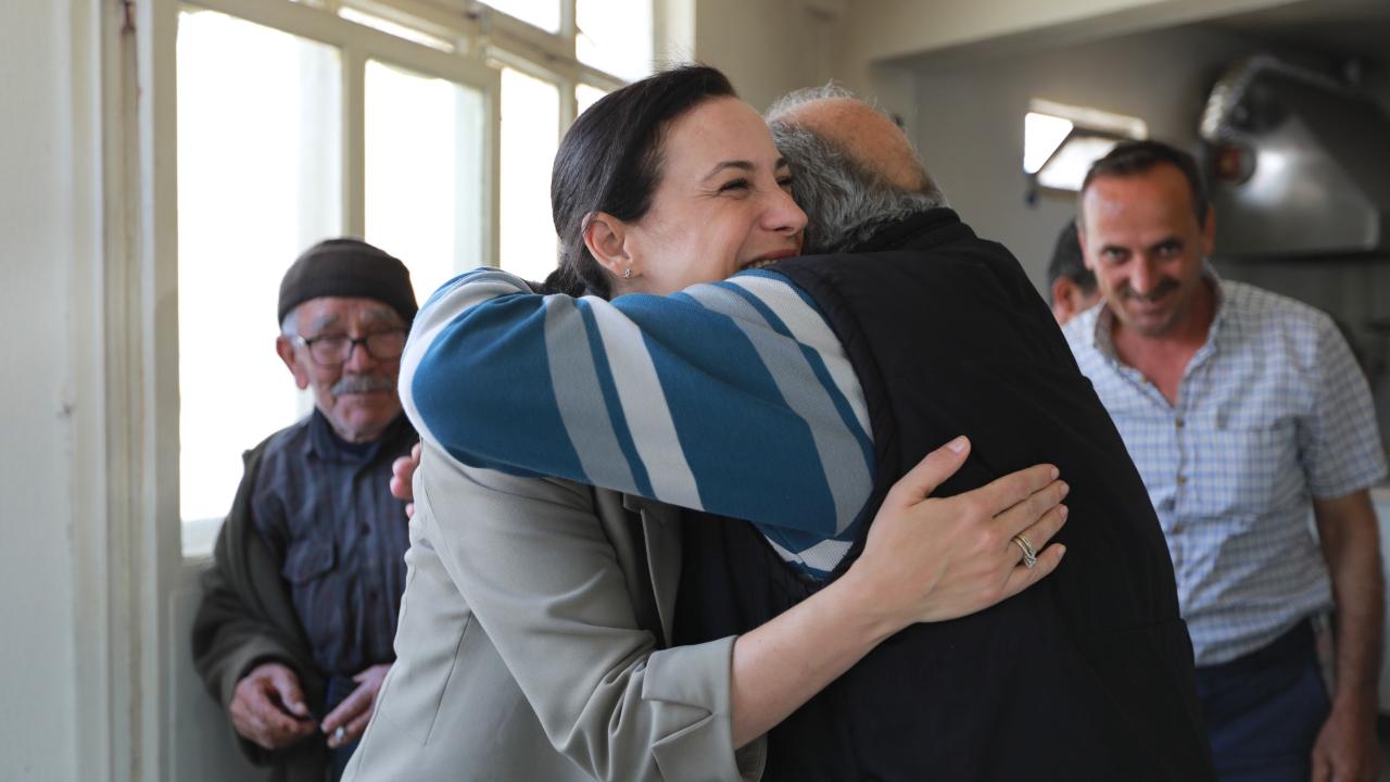 Emekliye nefes aldıran destek, "Efeslim kart emeklilerin yanında olmaya devam ediyor"