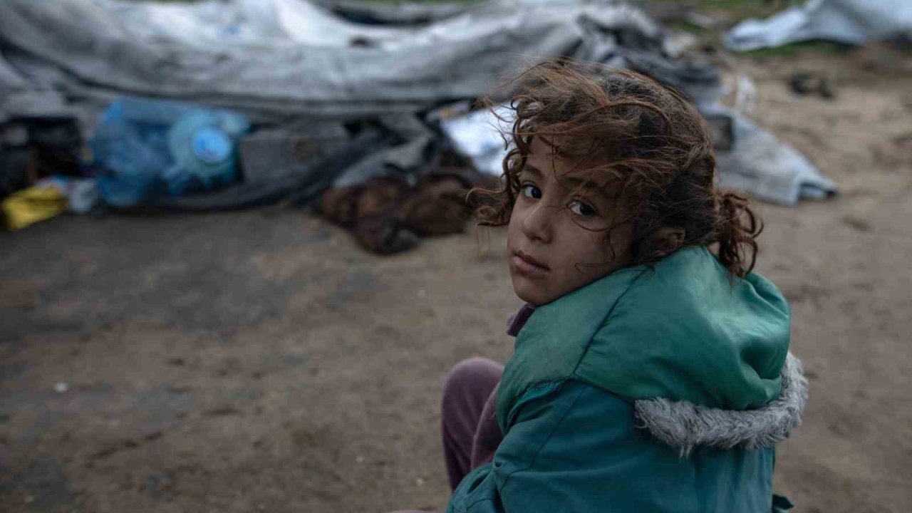 Gazze’de 1 yaşındaki çocuk aşırı soğuk nedeniyle hayatını kaybetti