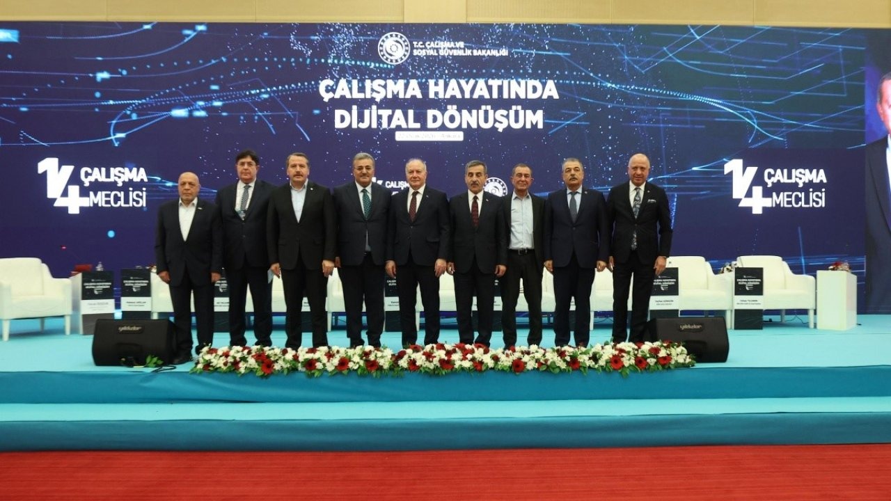İşçi ve memur konfederasyonlarından dijital dönüşüm uyarısı: "Doğru yönetilmezse sosyal adaletsizlikleri derinleştirebilir"