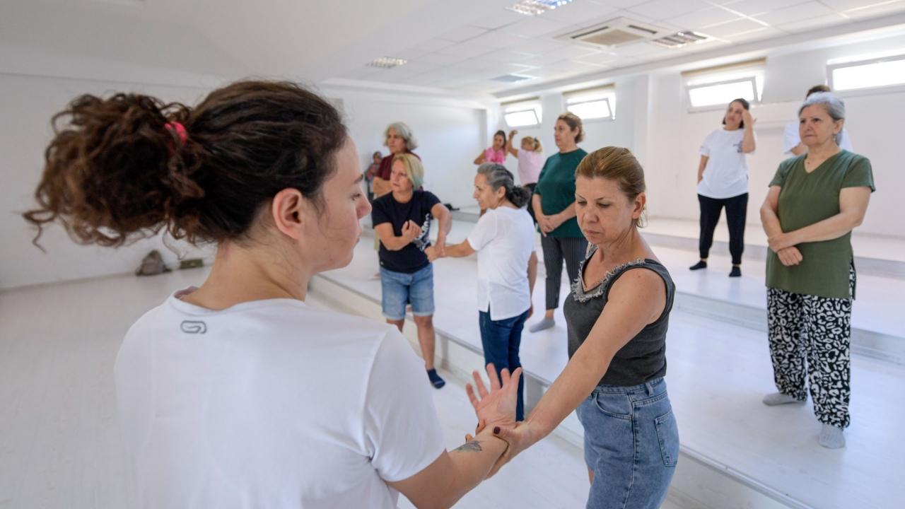İzmir'de kadınların sesi var, yeri var, gücü var