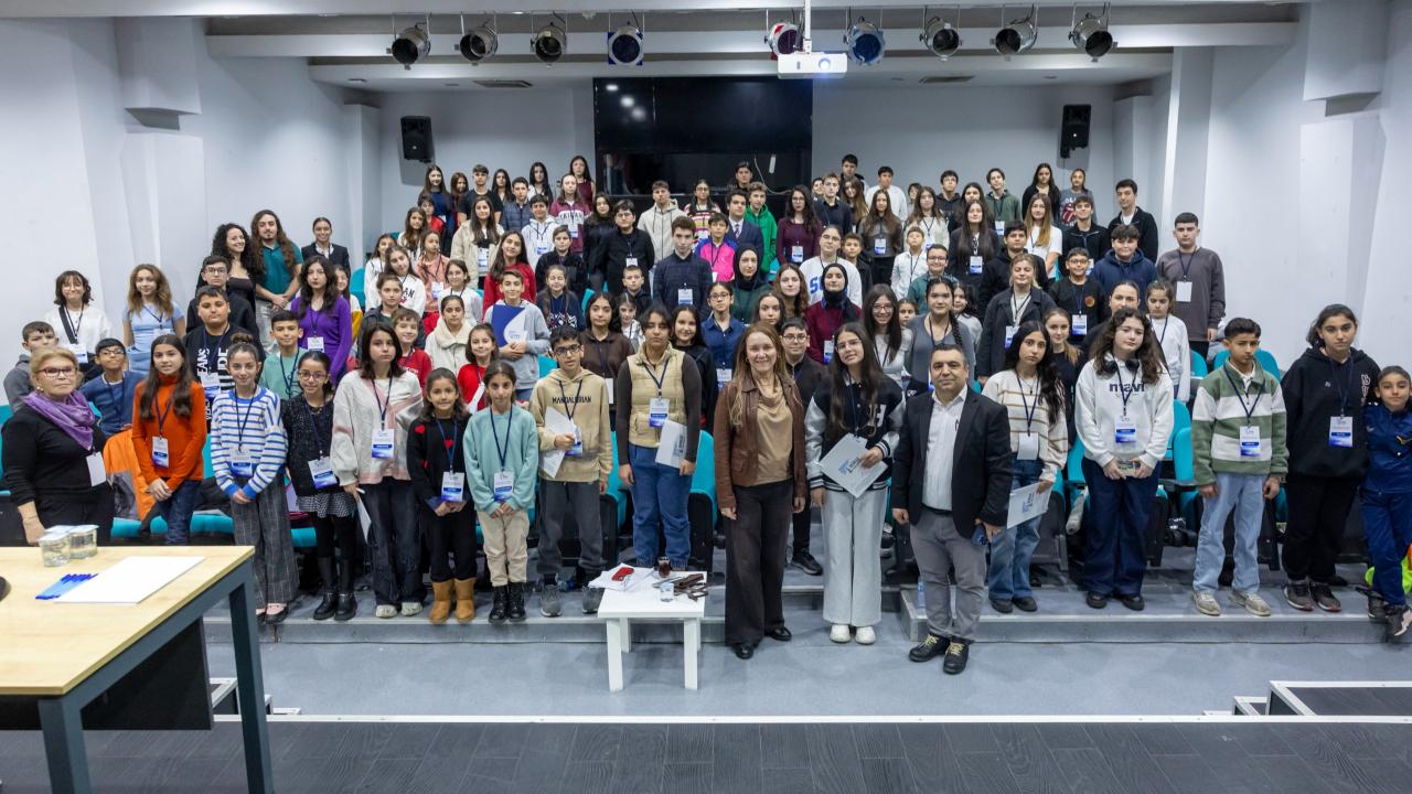 Konak’ın Çocuk Meclisi’nde seçim heyecanı