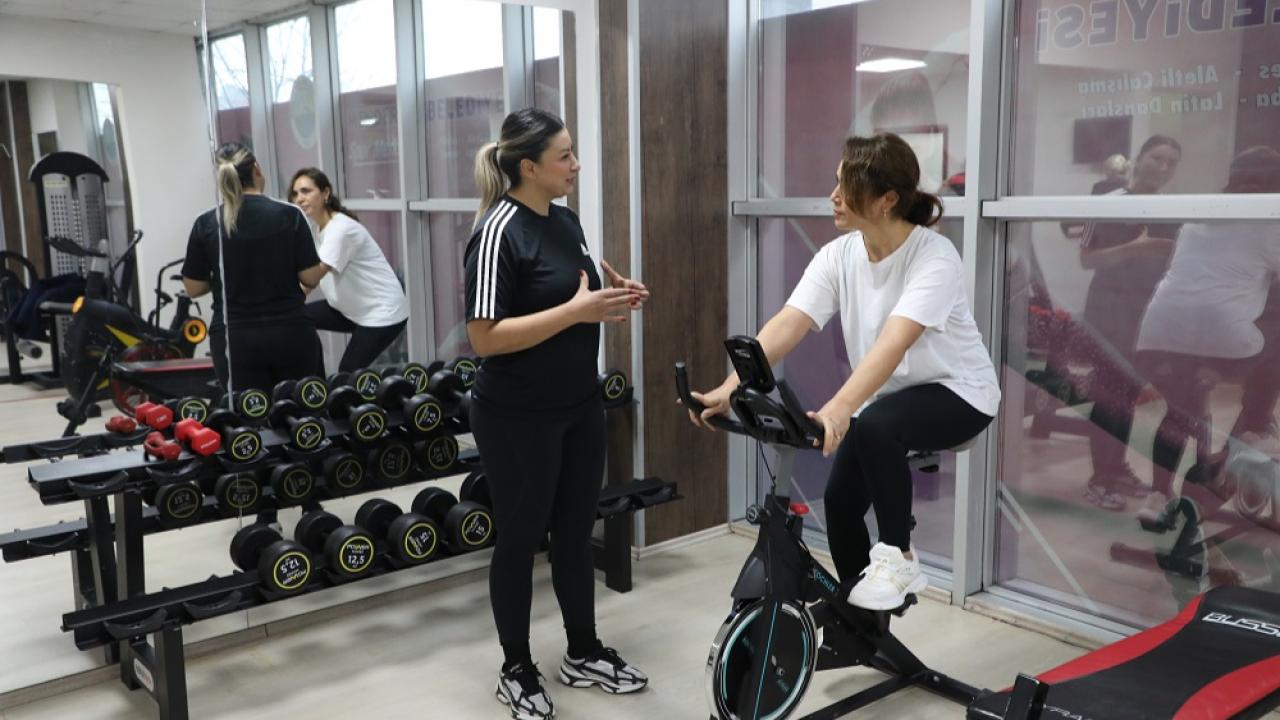 Menderes Belediyesi’nden Kadınlara Müjde; Fitness Salonu Yenilendi