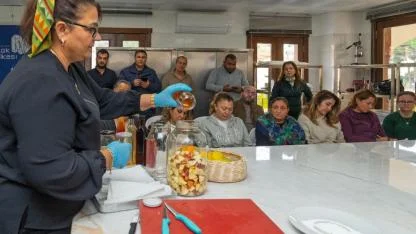 Meslek Fabrikası’nda sirke yapımının inceliklerini öğrendiler