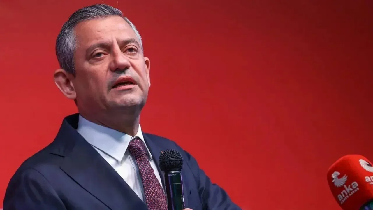 Özgür Özel, masasındaki son anketi açıkladı: Erken seçim için tarih verdi!