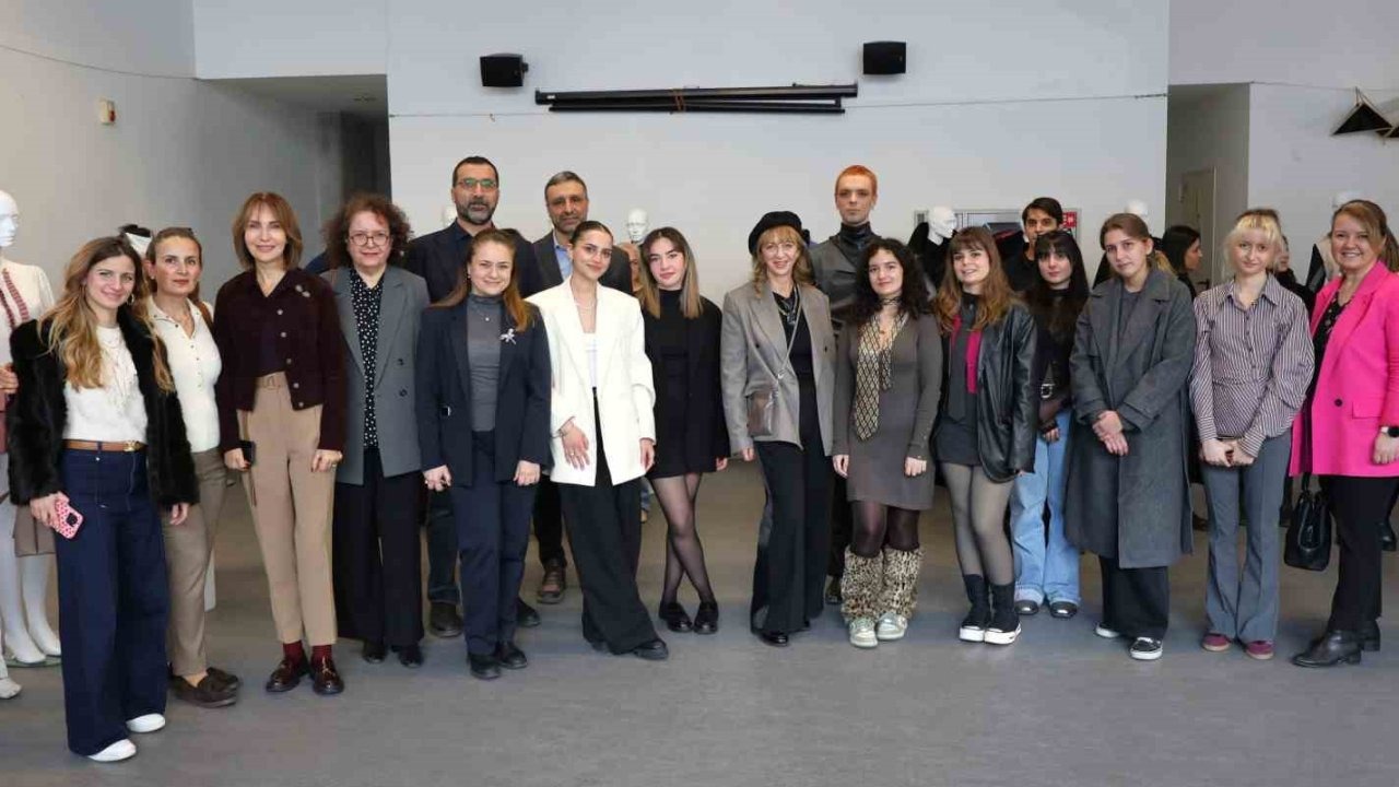 Ünlü ressamlar, modaya ilham verdi