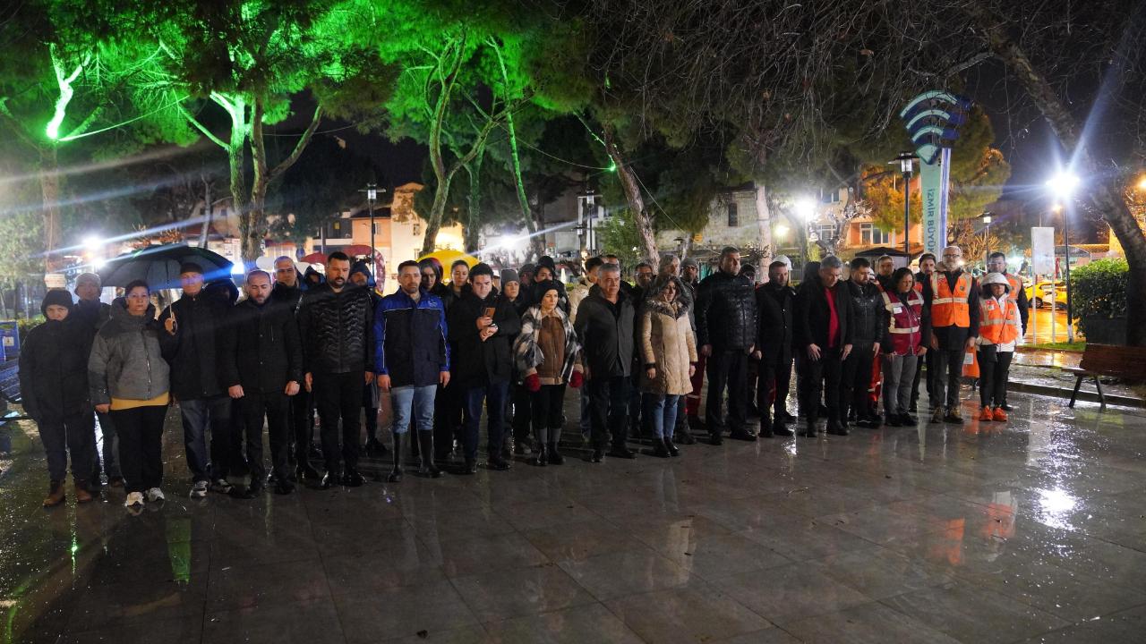 04.17’de duran saat, Seferihisar 6 Şubat’ı unutma