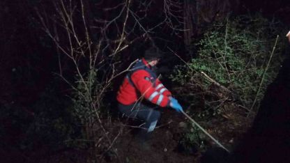 Dereye uçan operatörü kurtaran 4 itfaiye personeli, oksijen zehirlenmesi yaşadı