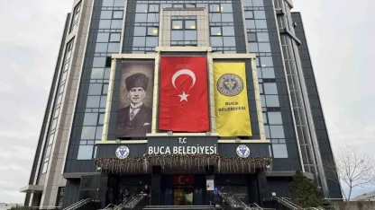 Buca Belediyesine operasyonda 26 şüpheli adliyede