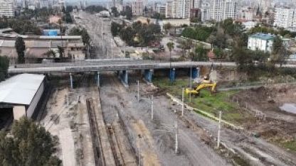 James Bond filminin bazı sahneleri çekilmişti: O köprüde yıkım başladı