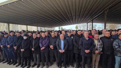 Silahını temizlerken hayatını kaybeden polis memuru Zonguldak’ta son yolculuğuna uğurlandı