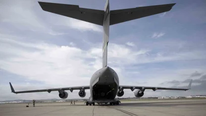 ABD’de bir ilk: Nükleer reaktörü kargo uçağıyla taşıdı