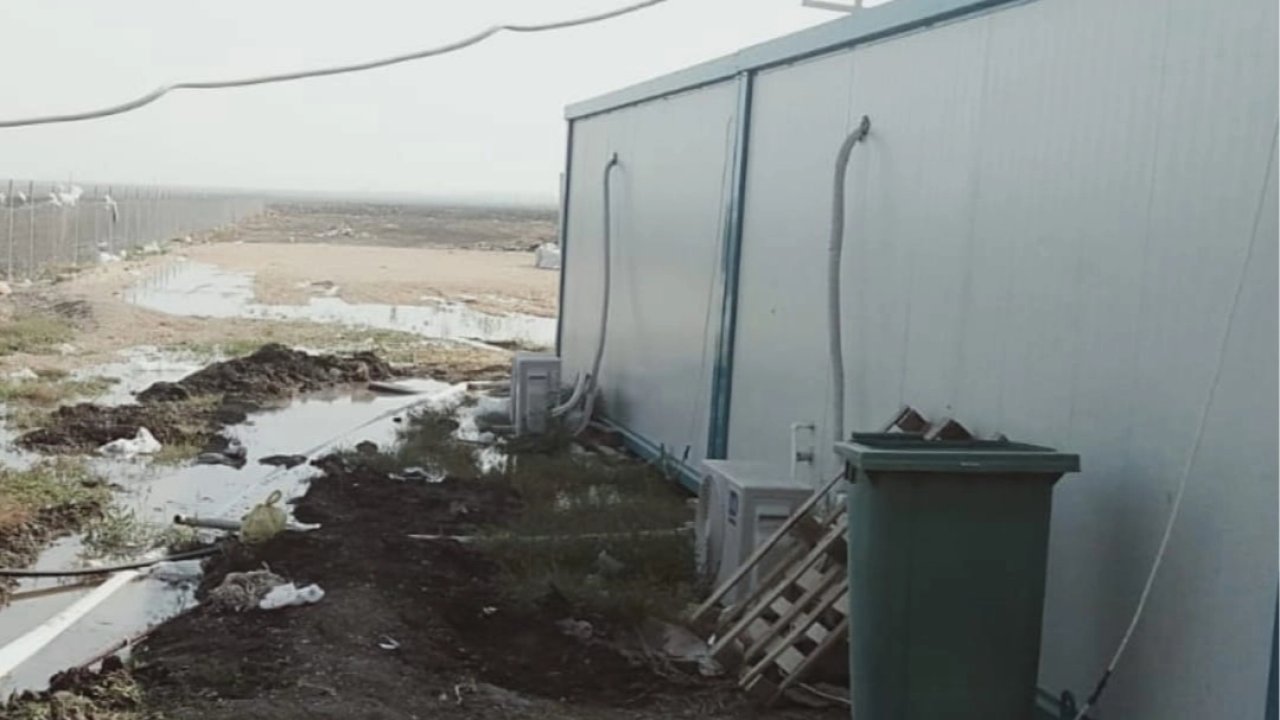 AHESEN: 3 yıl geçti, sağlık hizmeti halen konteynerde