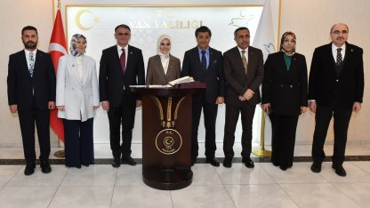 Aile ve Sosyal Hizmetler Bakanı Göktaş Van’da