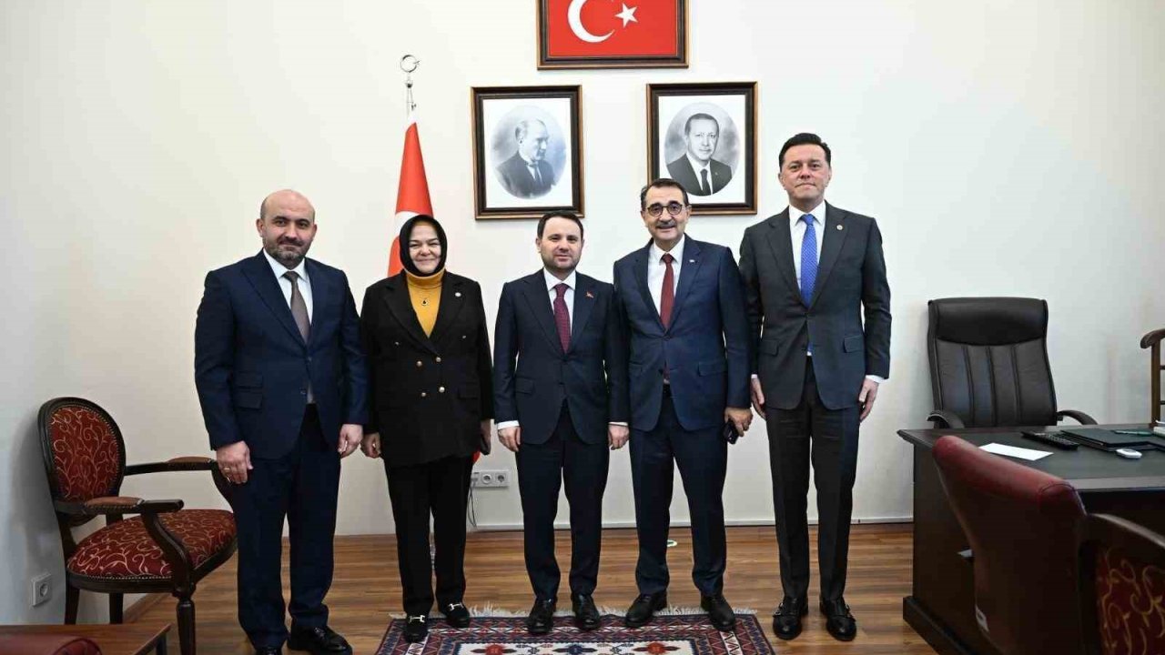 AK Parti Eskişehir Teşkilatı’ndan Adalet Bakanı Gürlek’e ziyaret