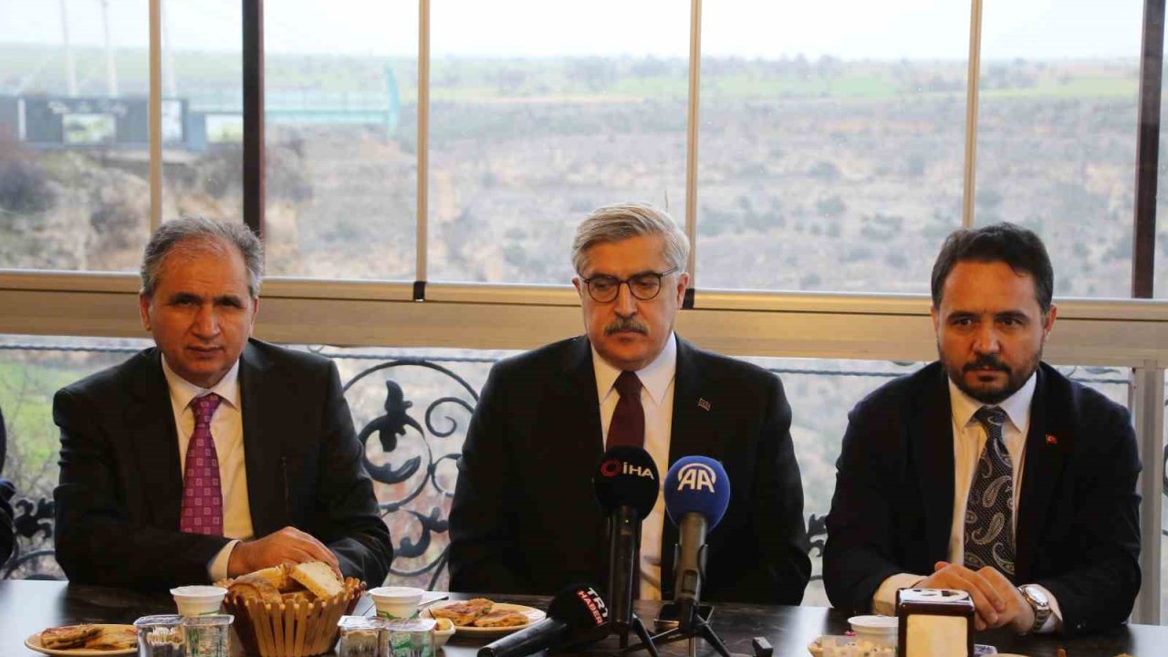 AK Parti Genel Başkan Yardımcısı Yayman: "Türkiye yüzyılında en önemli şehirlerden bir tanesi inşallah Uşak olacak"