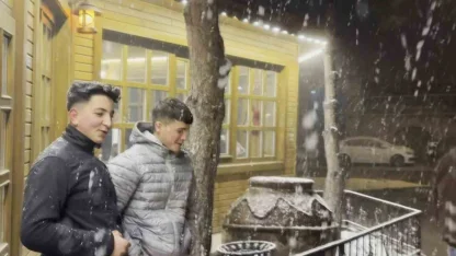 Aksaray’ın Güzelyurt ilçesinde kar yağışı etkili oluyor