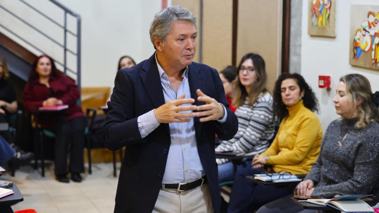 Anlatılmayanların izinde