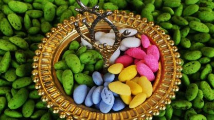 Antep fıstıklı badem şekeri Ramazan’da ağızları tatlandırıyor