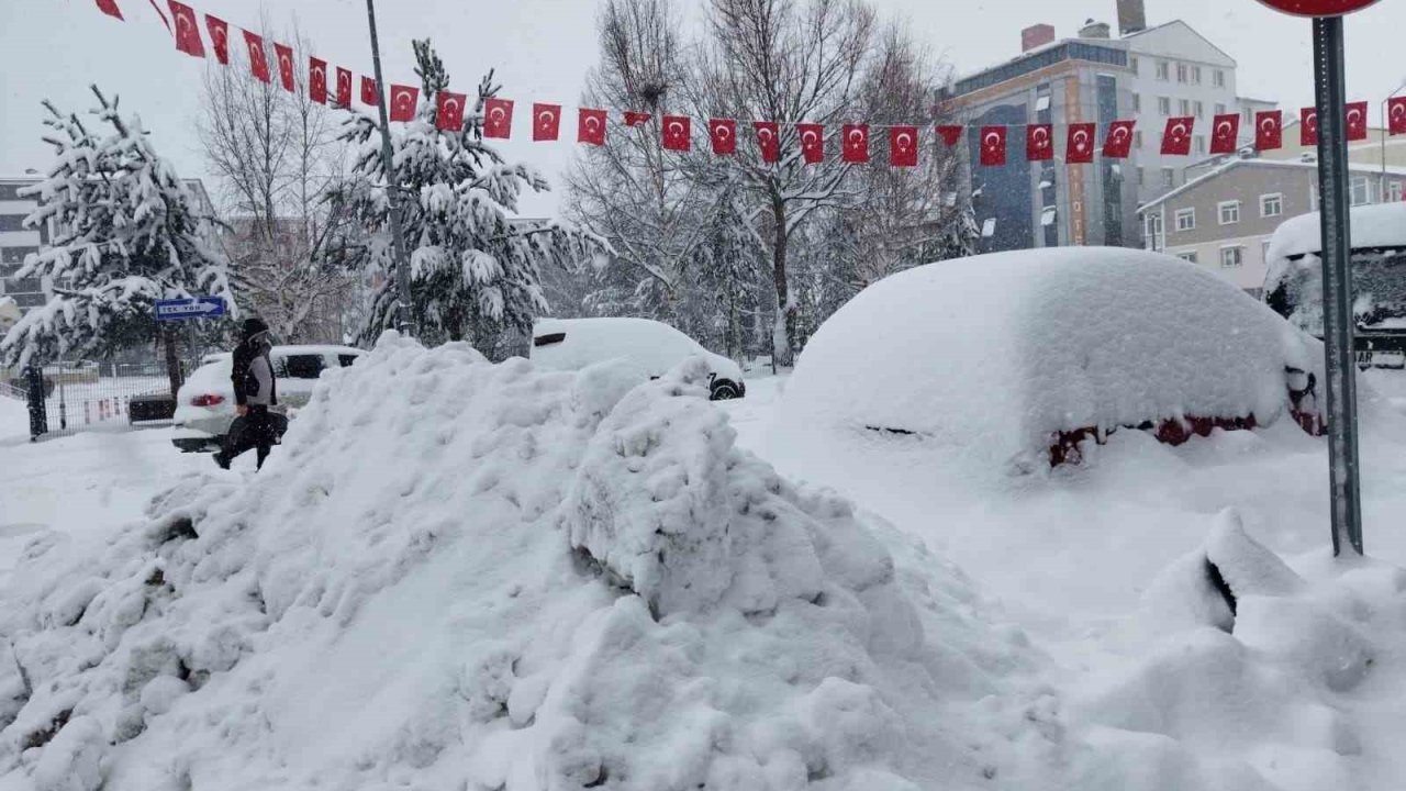 Ardahan’da 132 köy yolu ulaşıma kapandı