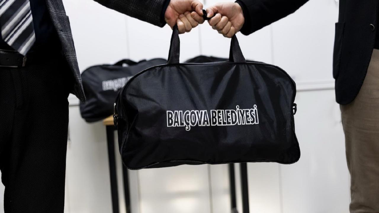 Balçova Belediyesi'nden askere gidecek gençlere ve ailelerine destek