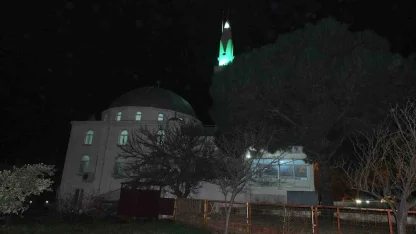 Balıkesir’de 3 dakika erken okunan ezan kafaları karıştırdı