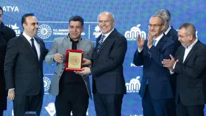 Başkan Er’den esnafa modern site müjdesi