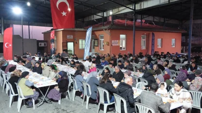 Başkan Erol ilk iftarını vatandaşlarla açtı