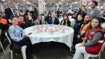 Başkan Pehlivan, personelle iftar sofrasında buluştu