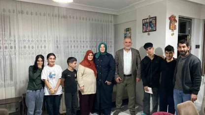 Başkan Sandıkçı’dan ’çat kapı’ iftar