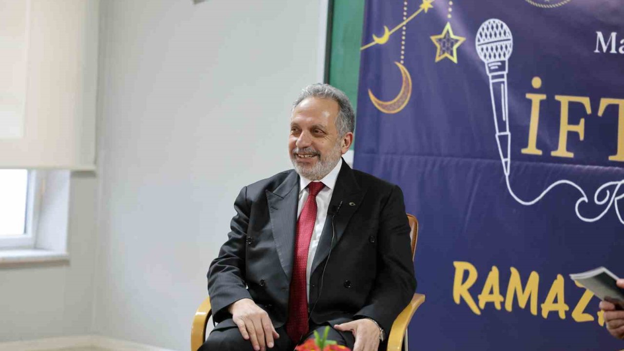 Başkan Yalçın gençlerle Ramazan söyleşisinde