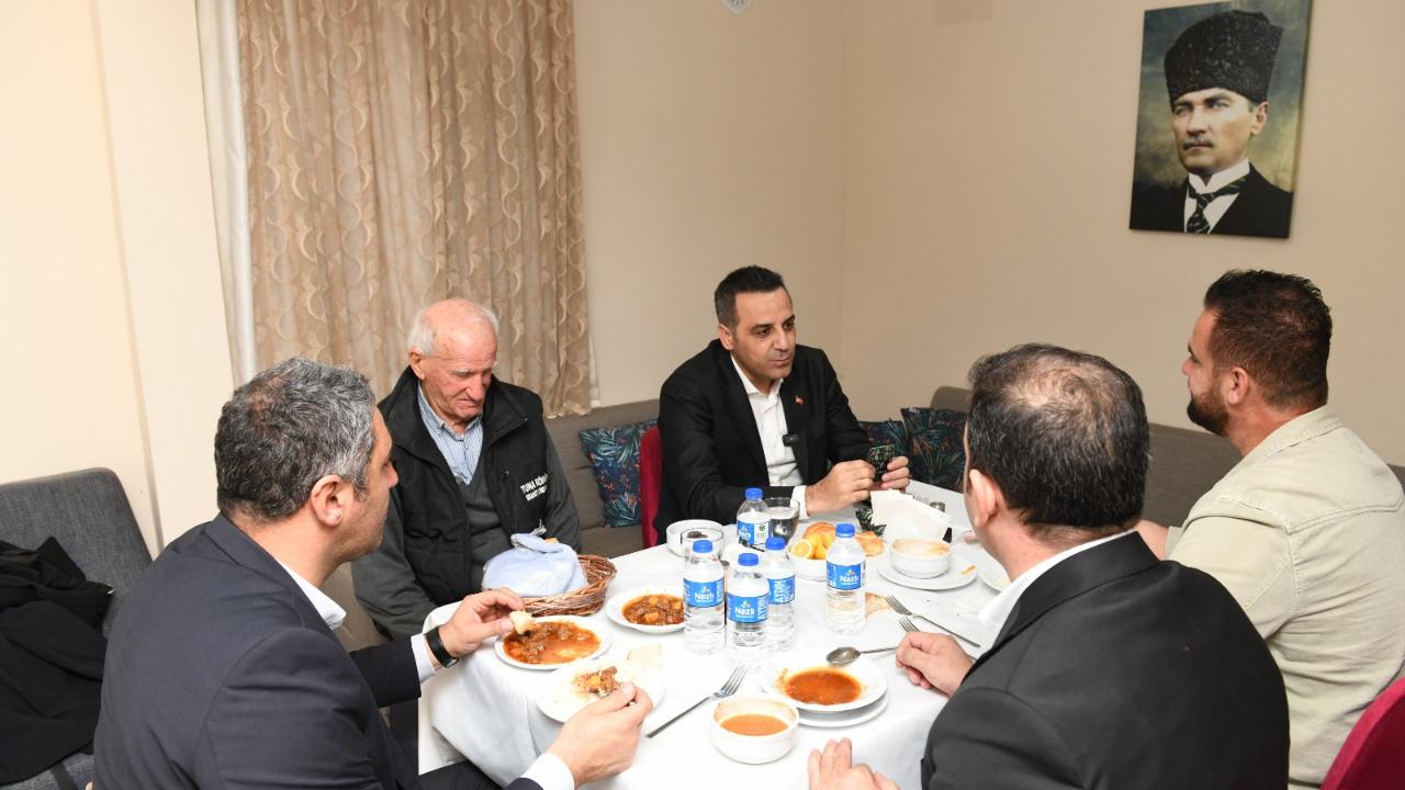 Başkan Yıldız’dan Vefa Sofrası: Sabri Amca İlk İftarda Yalnız Değildi