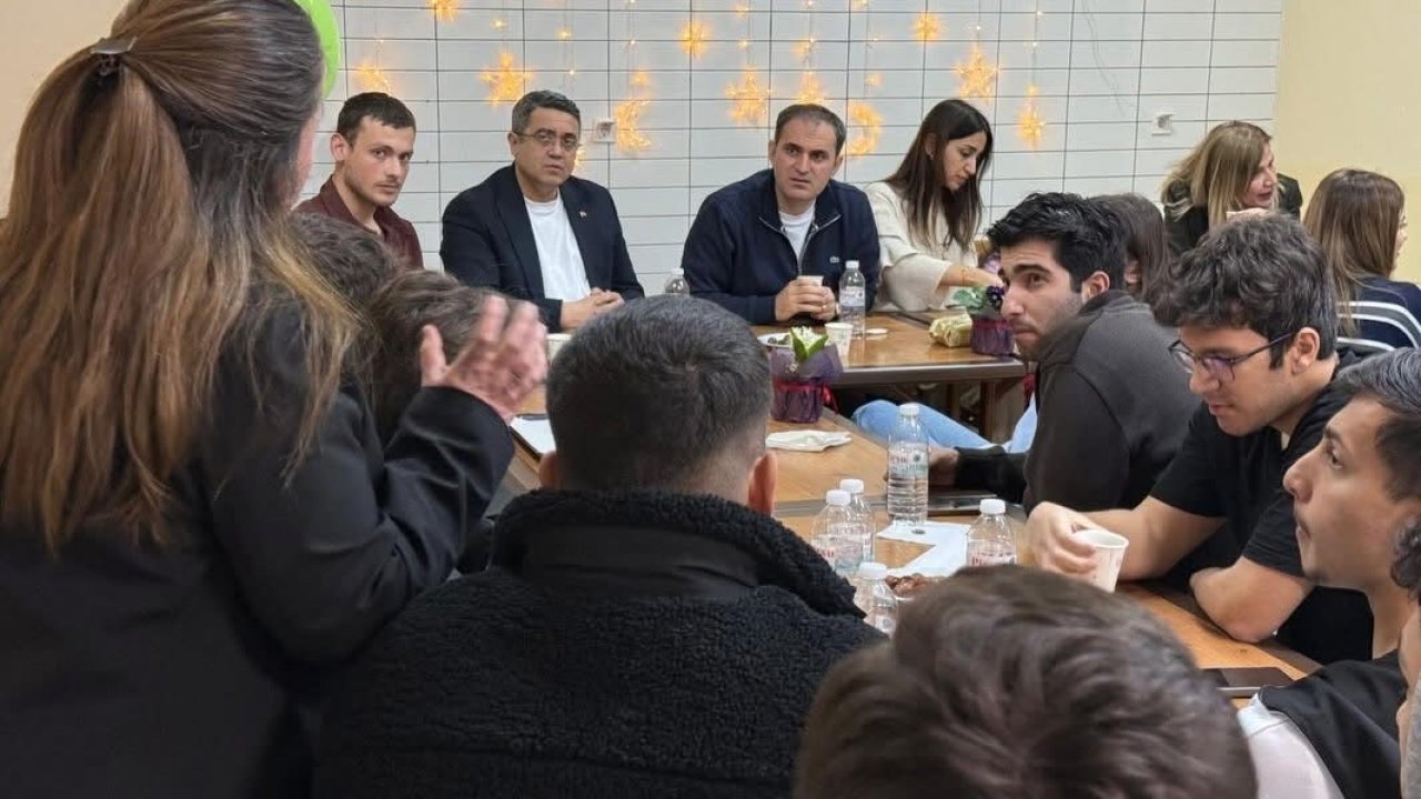 Bayındır Kaymakamı Murat Mete öğrencilerle iftarda buluştu