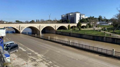 Biga’da taşan Kocabaş Çayı normale döndü