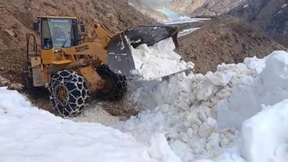 Bingöl’de Özel İdare ekipleri zorlu arazi şartlarında çalışmalarını sürdürüyor
