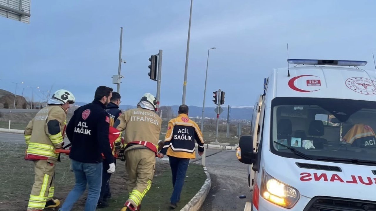 Bingöl’de trafik kazasında araç ters döndü: 1 yaralı