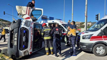 Bodrum’da ambulans devrildi: 4 yaralı