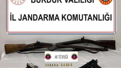 Burdur’da çok sayıda ruhsatsız silah ve mühimmat ele geçirildi