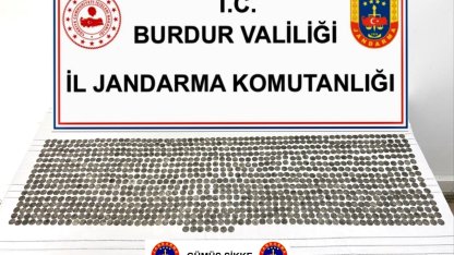 Burdur’da tarihi eser operasyonunda bin 105 sikke ele geçirildi