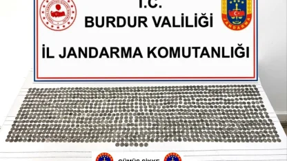 Burdur’da tarihi eser operasyonunda bin 105 sikke ele geçirildi