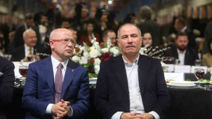 Bursa’da AK Parti Teşkilatı vefa iftarında buluştu