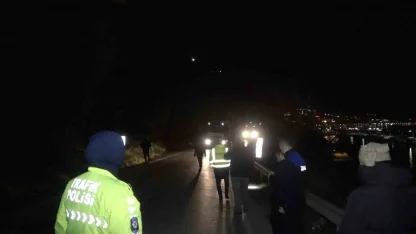 Bursa’da heyelan: Mudanya-Kurşunlu yolu trafiğe kapandı