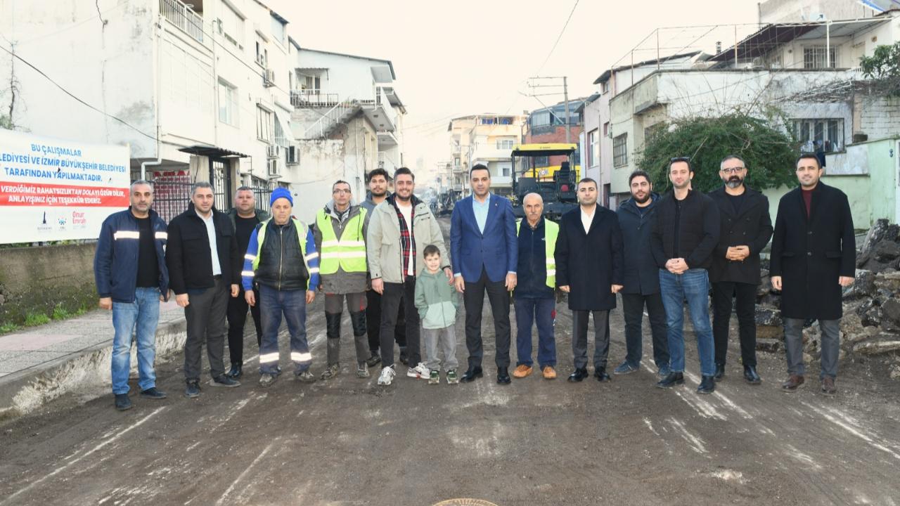 Çiğli’de Asfalt Seferberliği: Köyiçi ve Dere Caddesi Yenileniyor